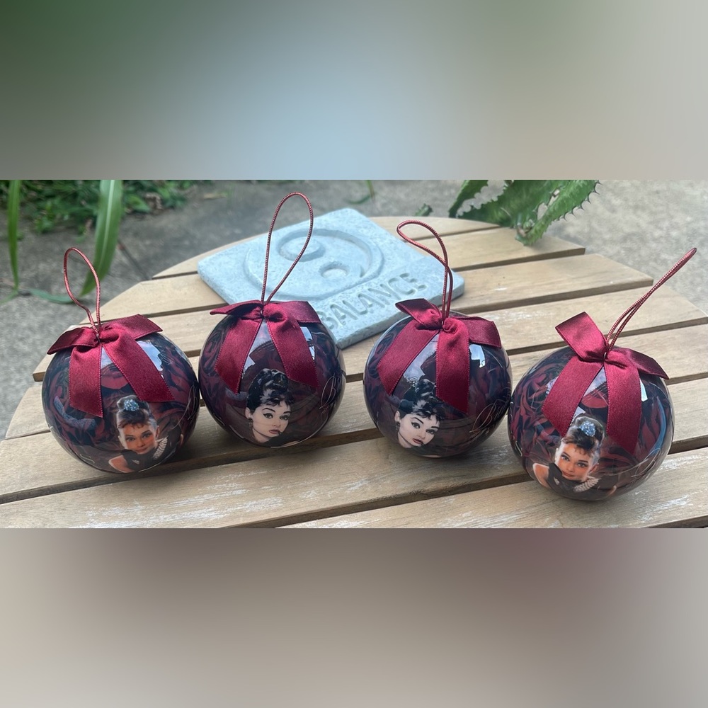 Breakfast At Tiffany’s Christmas Tree Ornaments Audrey Hepburn Set Of Four